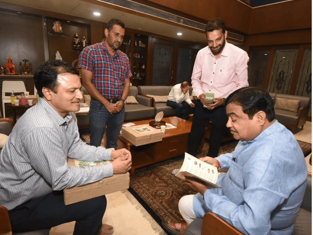 18th century food world concept presenting to hon nitin ji gadkari saheb